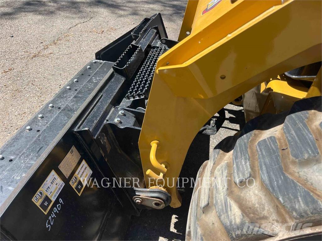 CAT 262D3 Schrankladers