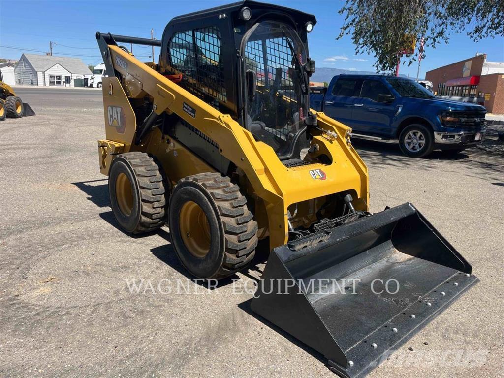CAT 262D3 Schrankladers