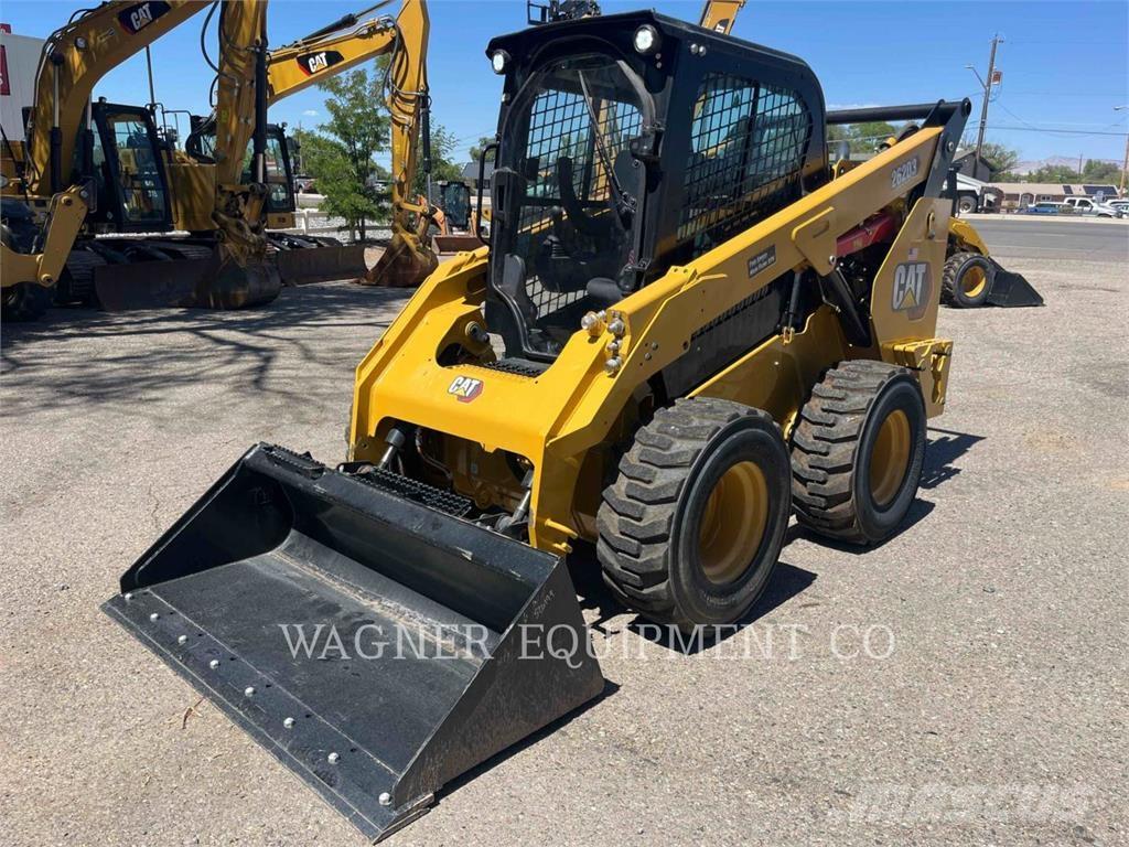 CAT 262D3 Schrankladers