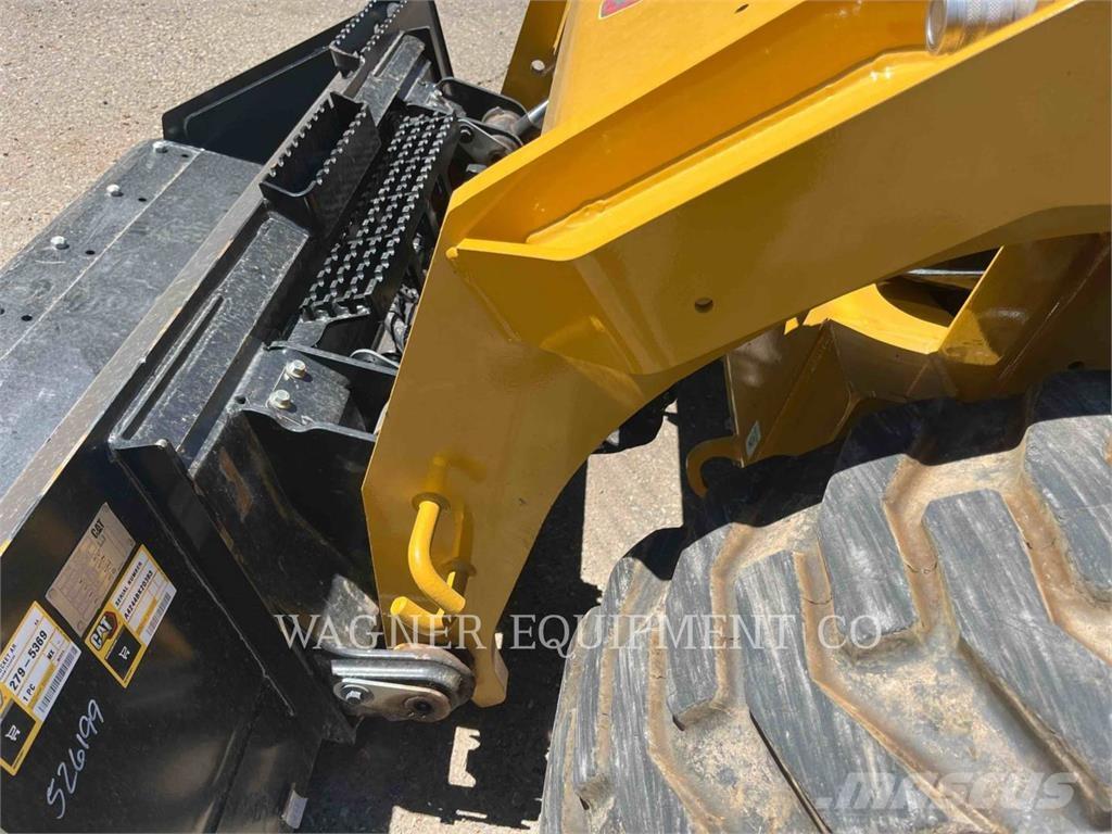 CAT 262D3 Schrankladers
