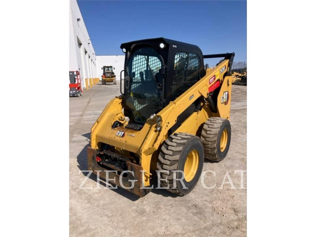 CAT 262D3 Schrankladers