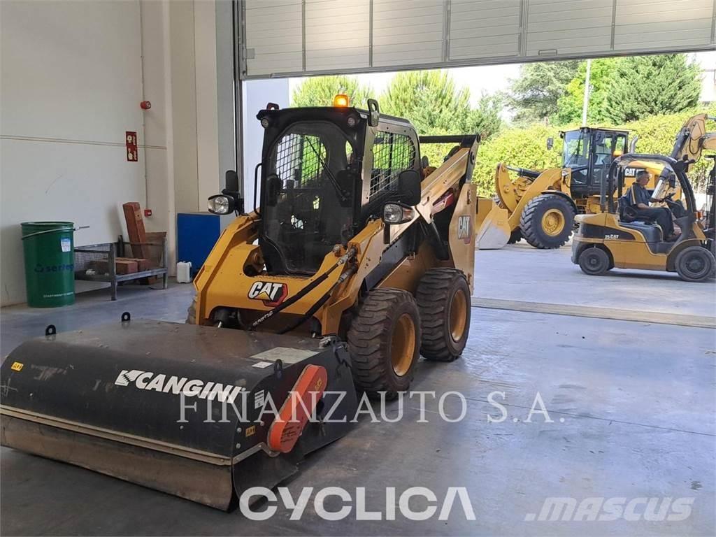 CAT 262D3 Schrankladers