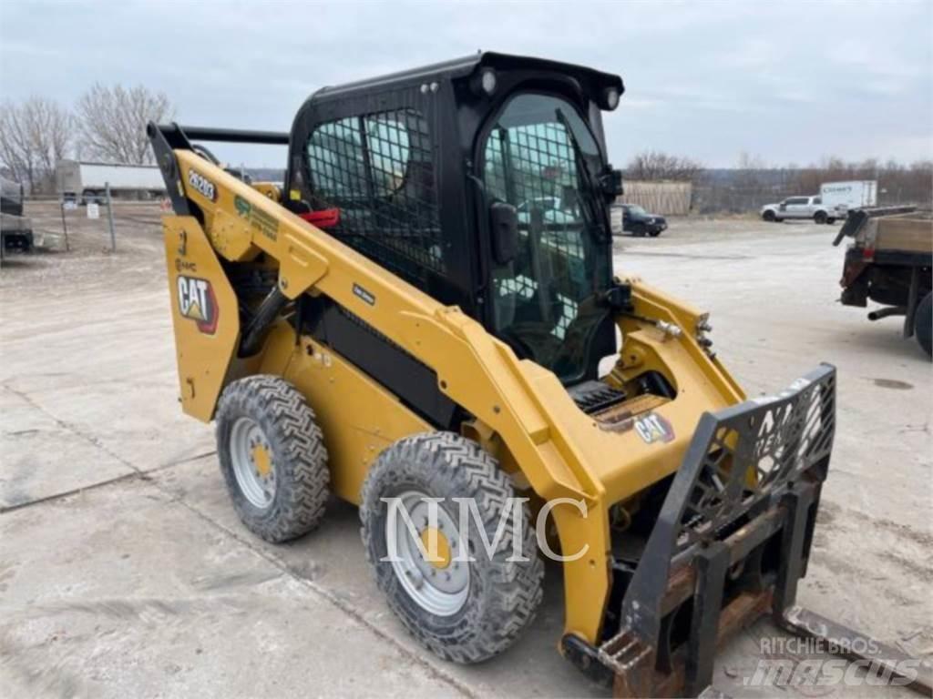 CAT 262D3 Schrankladers