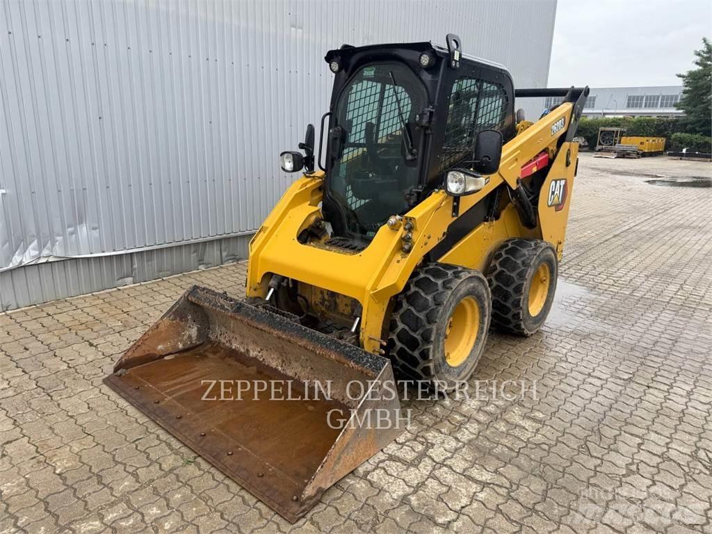 CAT 262D3 Schrankladers