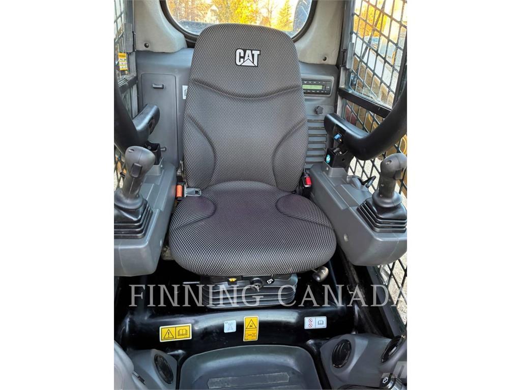 CAT 262D3 Schrankladers