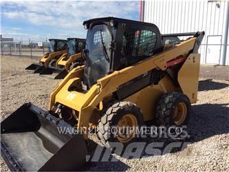 CAT 272D Schrankladers