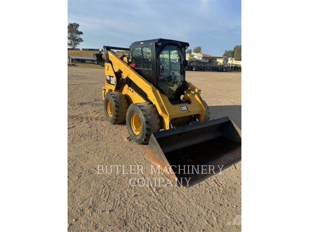 CAT 272D Schrankladers