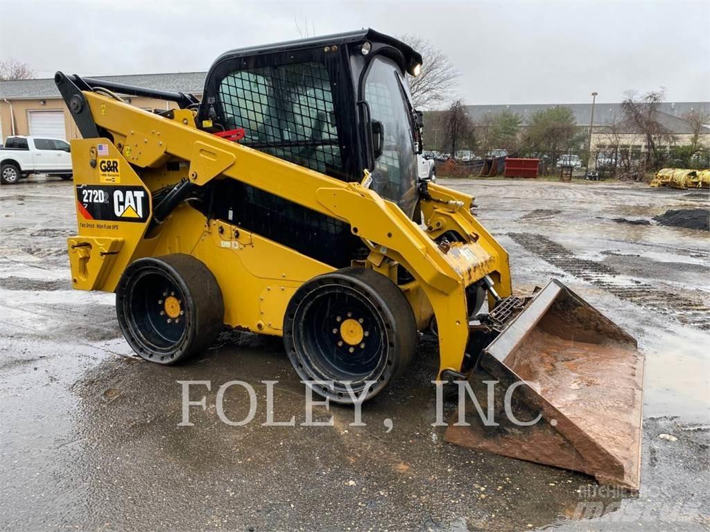 CAT 272D2 Schrankladers