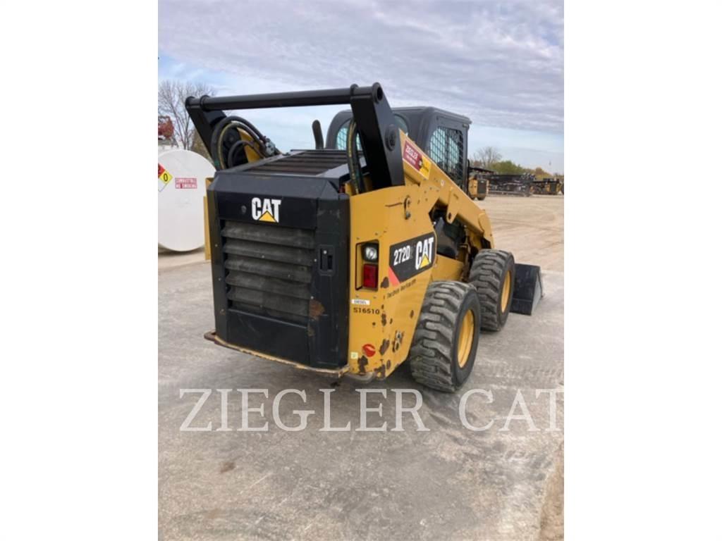 CAT 272D2 Schrankladers