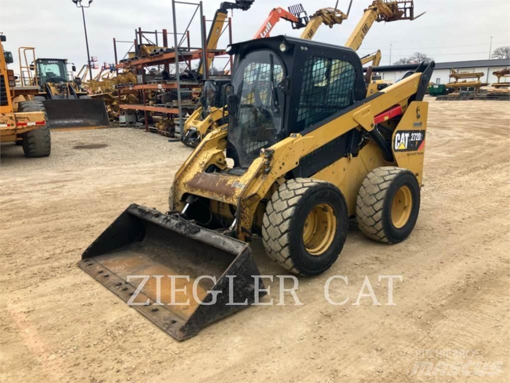 CAT 272D2 Schrankladers