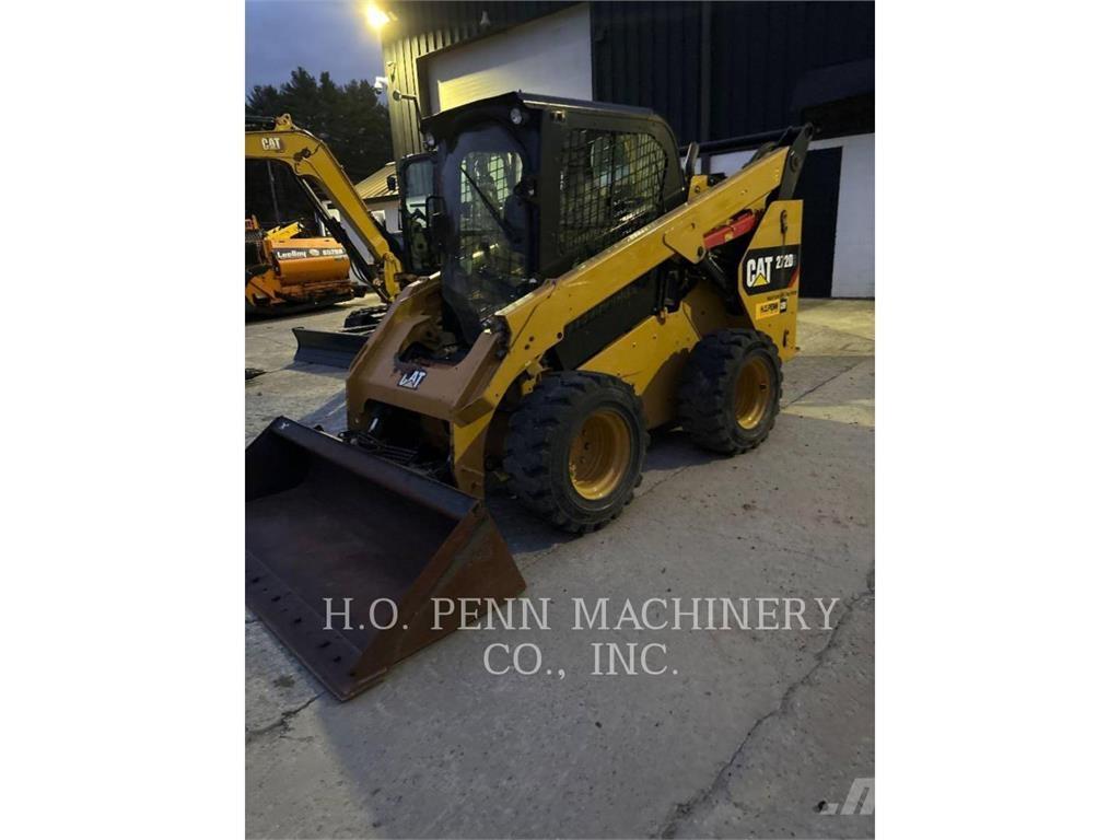 CAT 272D2 Schrankladers