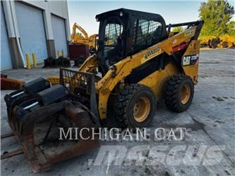 CAT 272D2 A2HQ Schrankladers
