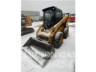 CAT 272D3 Schrankladers