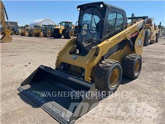 CAT 272D3 Schrankladers
