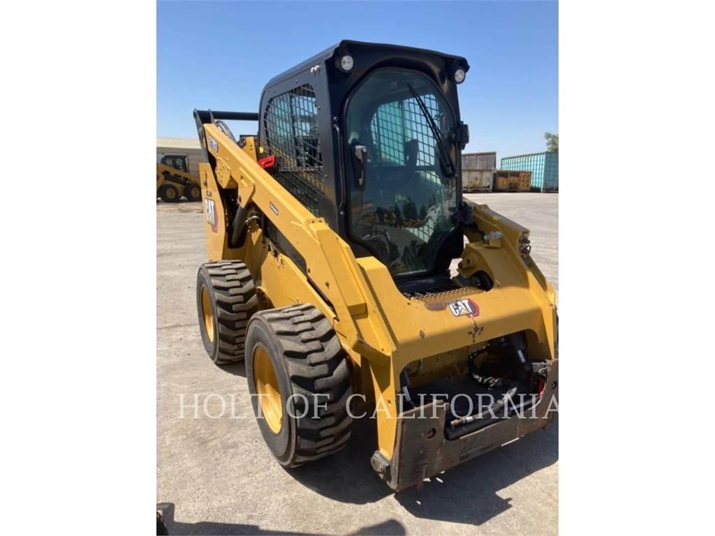 CAT 272D3 Schrankladers