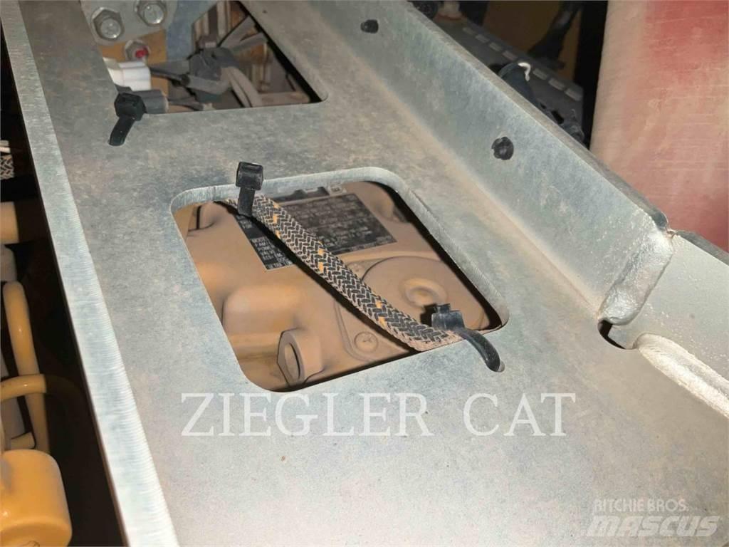 CAT 272D3 Schrankladers