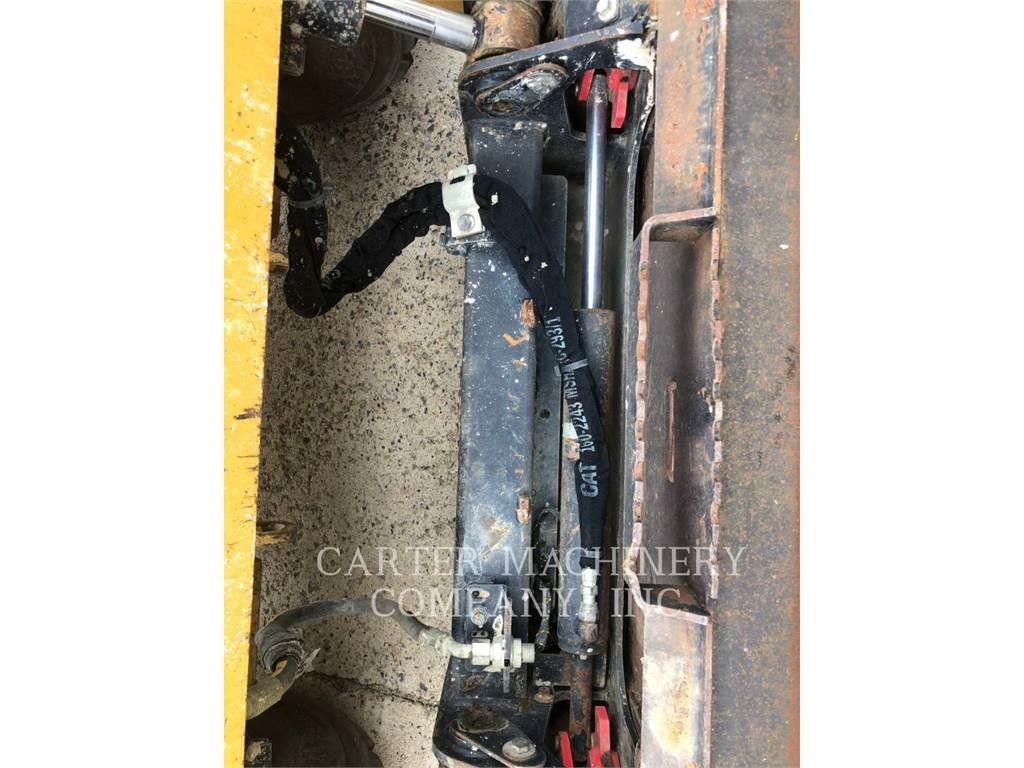 CAT 272D3XE Schrankladers