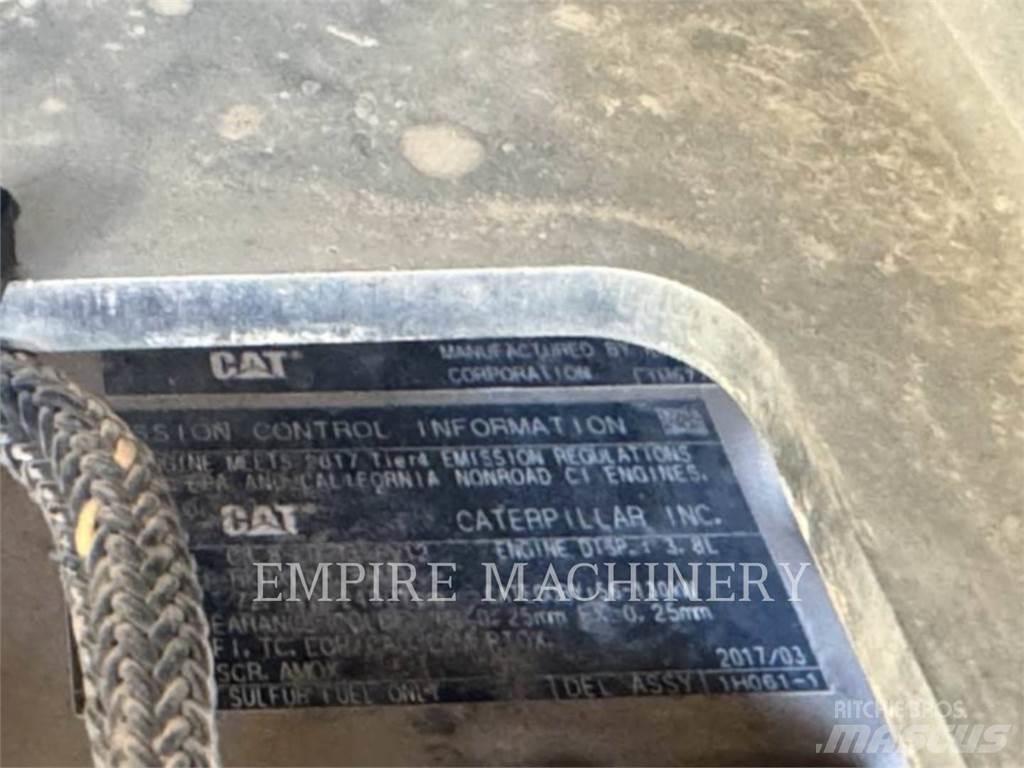 CAT 299D2 Schrankladers