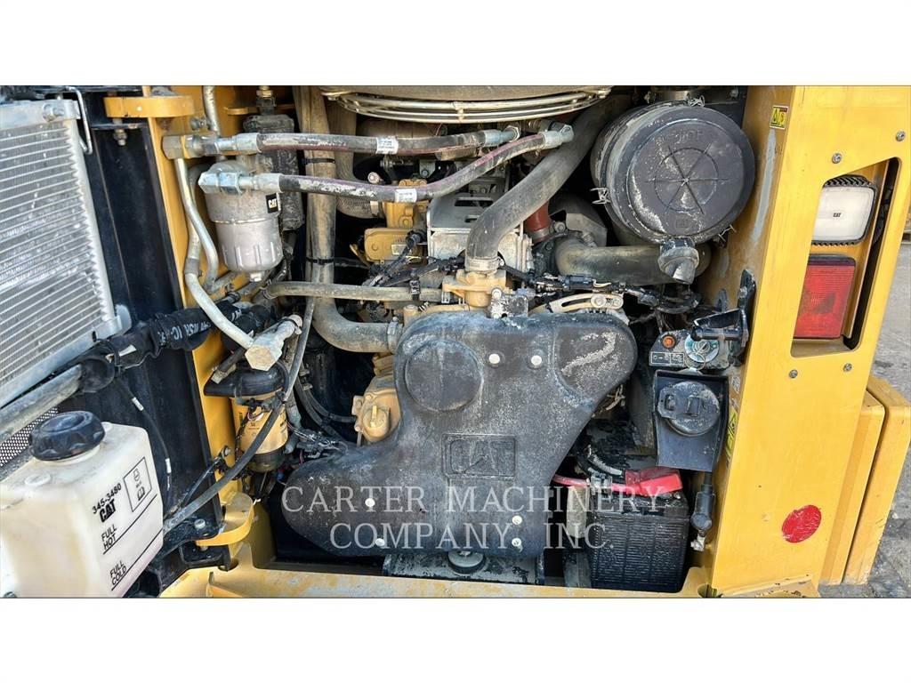 CAT 299D3 Schrankladers