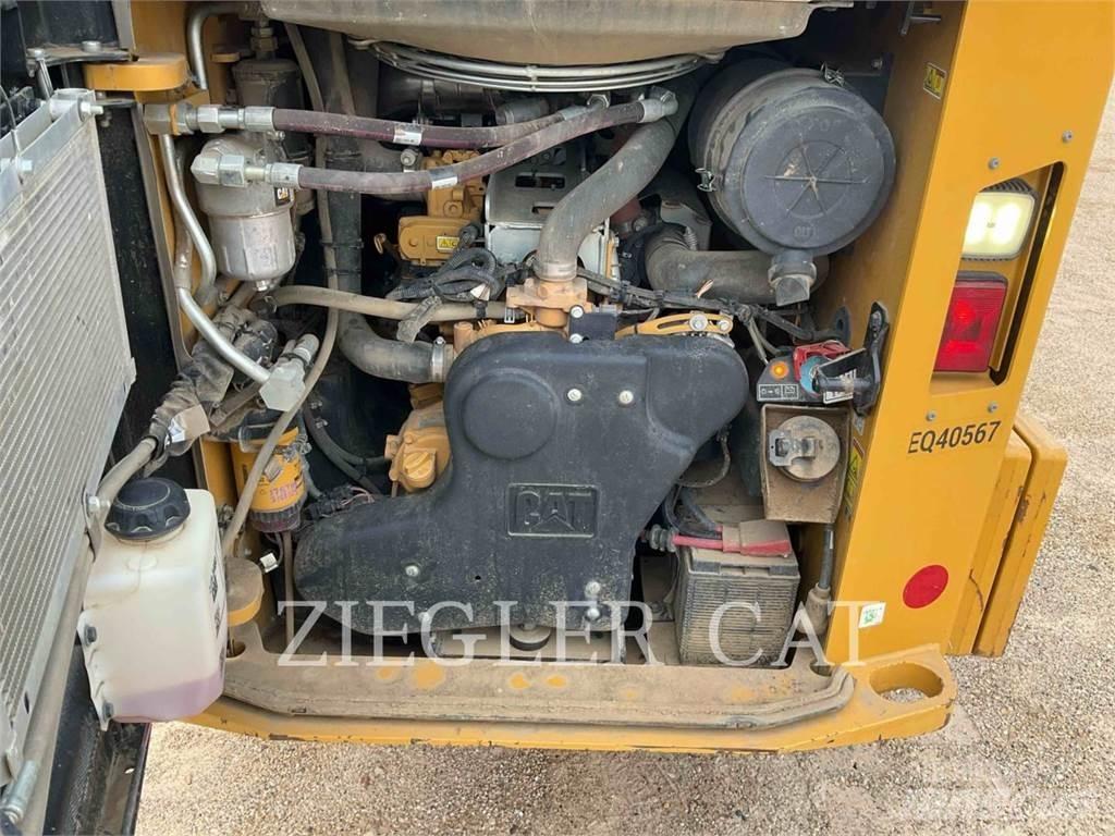 CAT 299D3XE Rupsladers