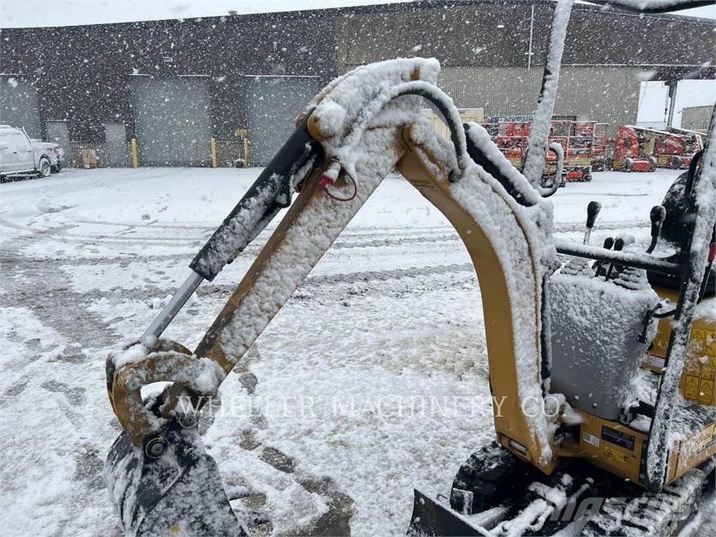 CAT 300.9D Rupsgraafmachines