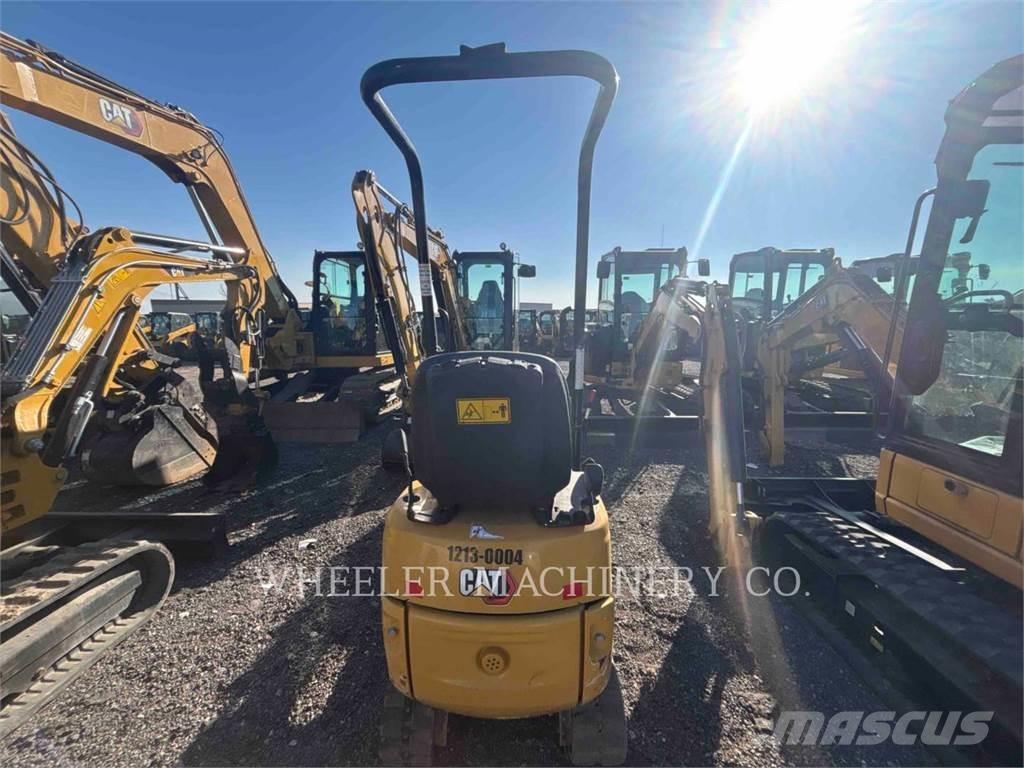 CAT 300.9D Rupsgraafmachines