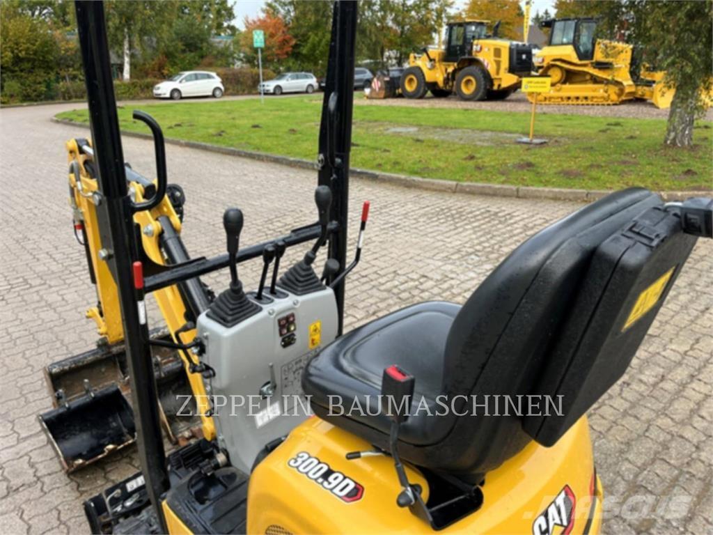 CAT 300.9D Rupsgraafmachines