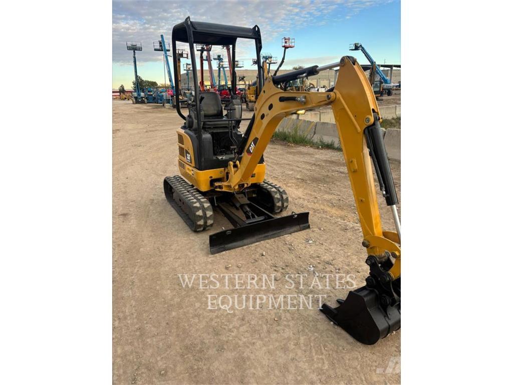CAT 301.7D Rupsgraafmachines
