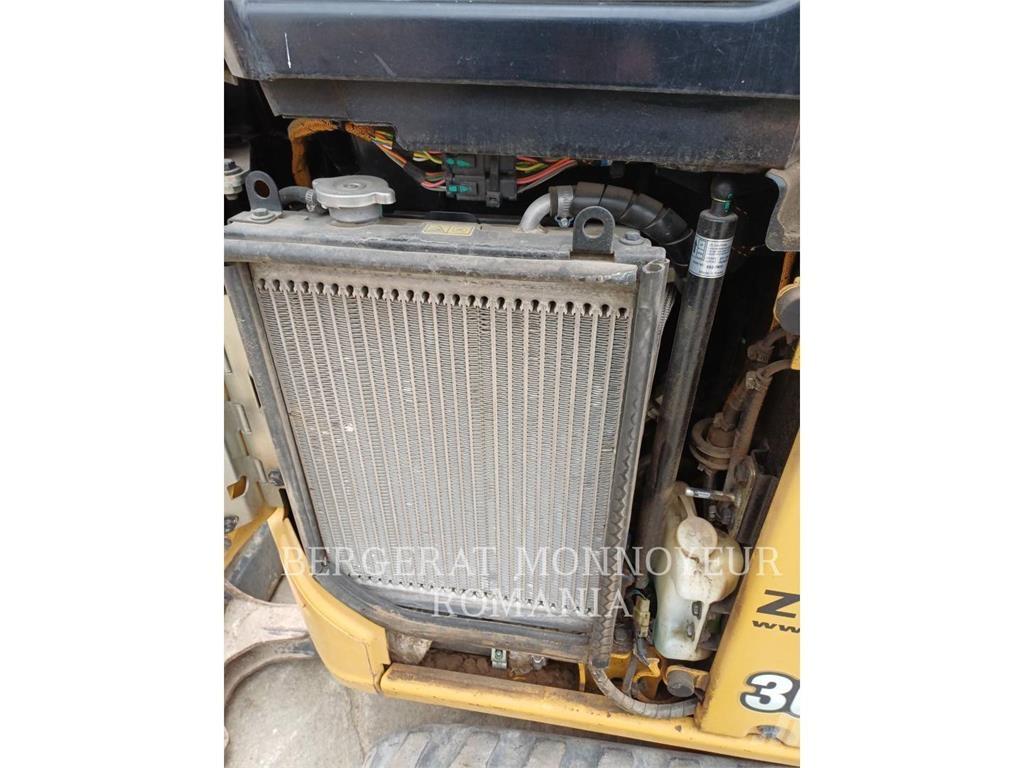 CAT 301.8-05 Rupsgraafmachines