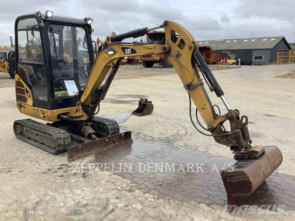 CAT 302.2D Rupsgraafmachines