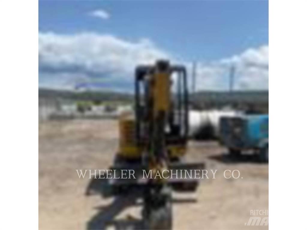 CAT 302.7DC1TH Rupsgraafmachines