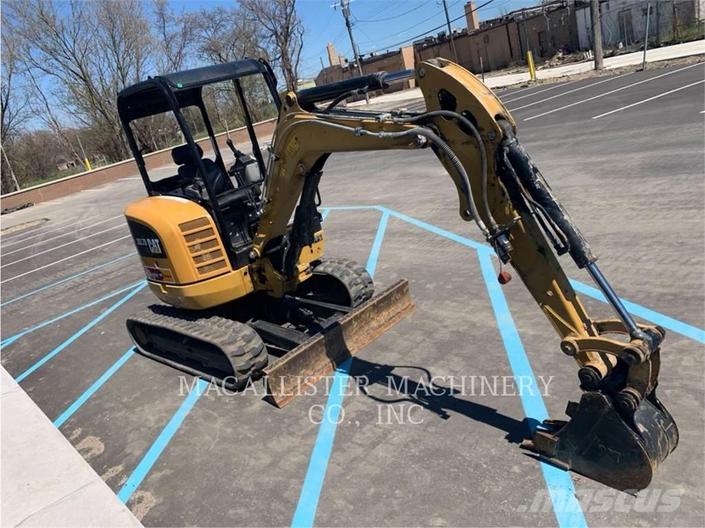 CAT 302.7DCR Rupsgraafmachines
