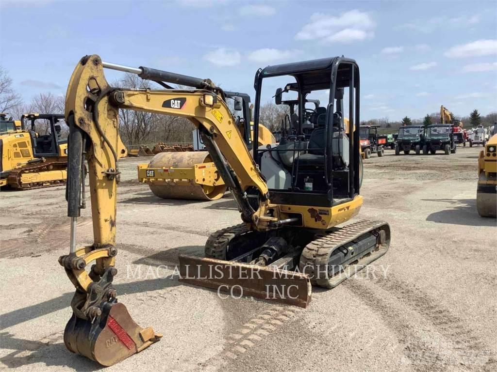 CAT 302.7DCR Rupsgraafmachines