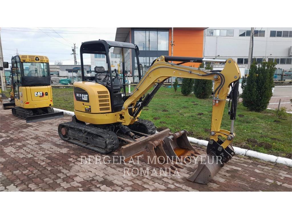 CAT 302.7DCR Rupsgraafmachines