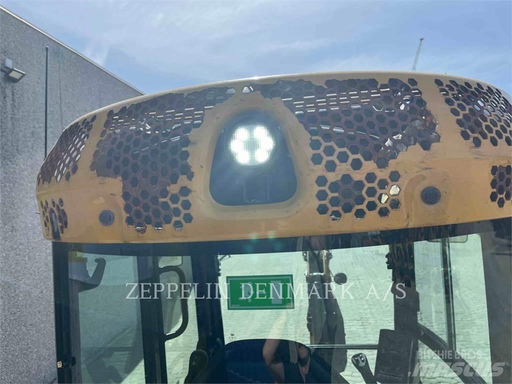 CAT 30205CR Rupsgraafmachines