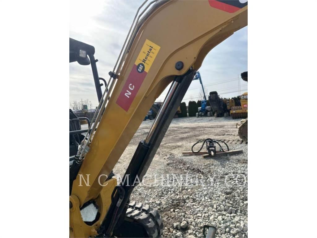 CAT 303.5E2CRN Rupsgraafmachines