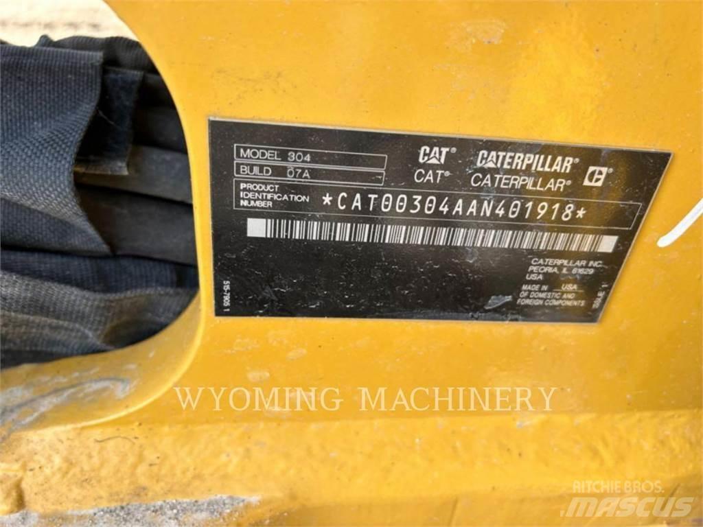 CAT 304 Rupsgraafmachines