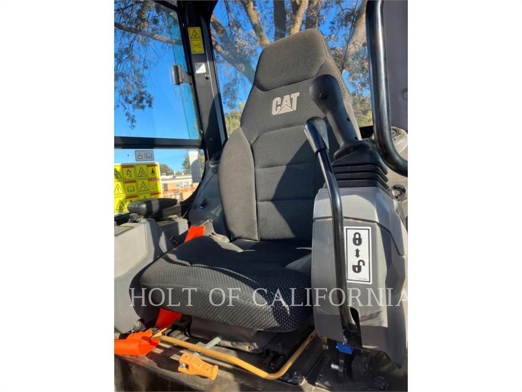 CAT 304 Rupsgraafmachines