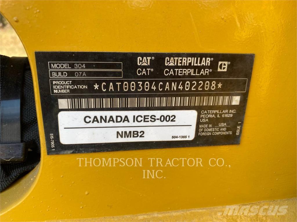 CAT 304 Rupsgraafmachines