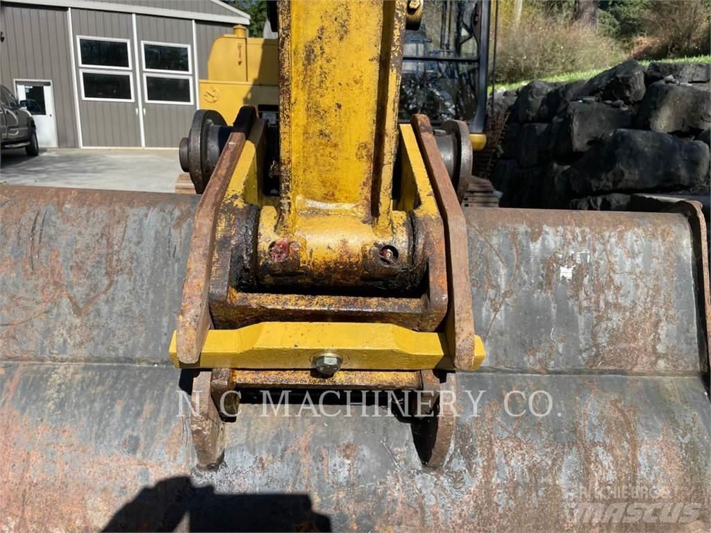 CAT 307 Rupsgraafmachines