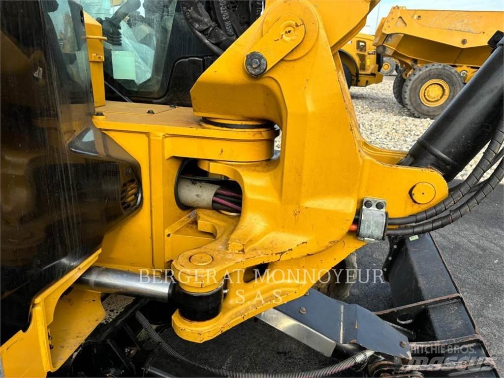 CAT 308 Rupsgraafmachines