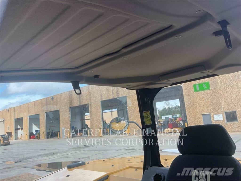 CAT 310-07 Rupsgraafmachines