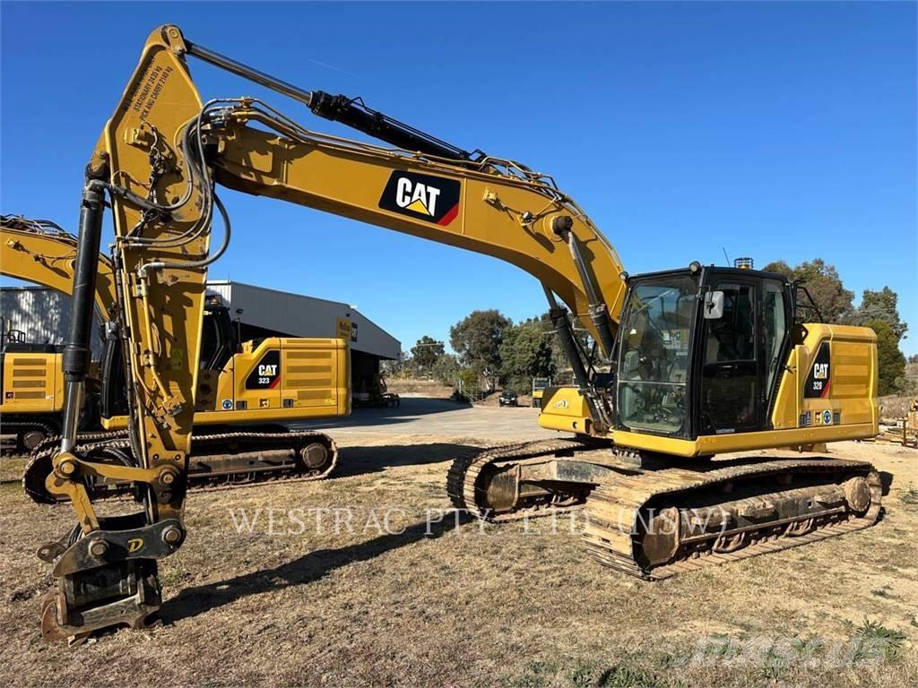 CAT 320 Rupsgraafmachines