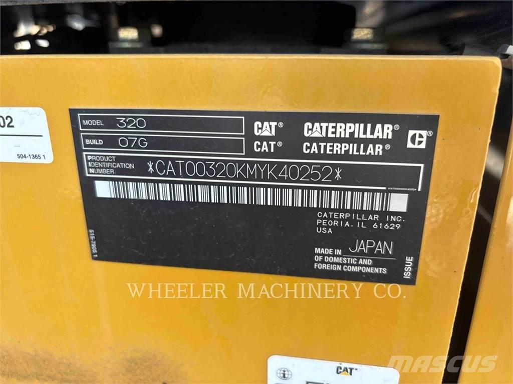 CAT 320 Rupsgraafmachines