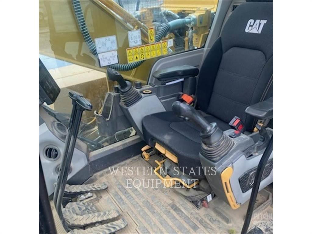 CAT 320 Rupsgraafmachines