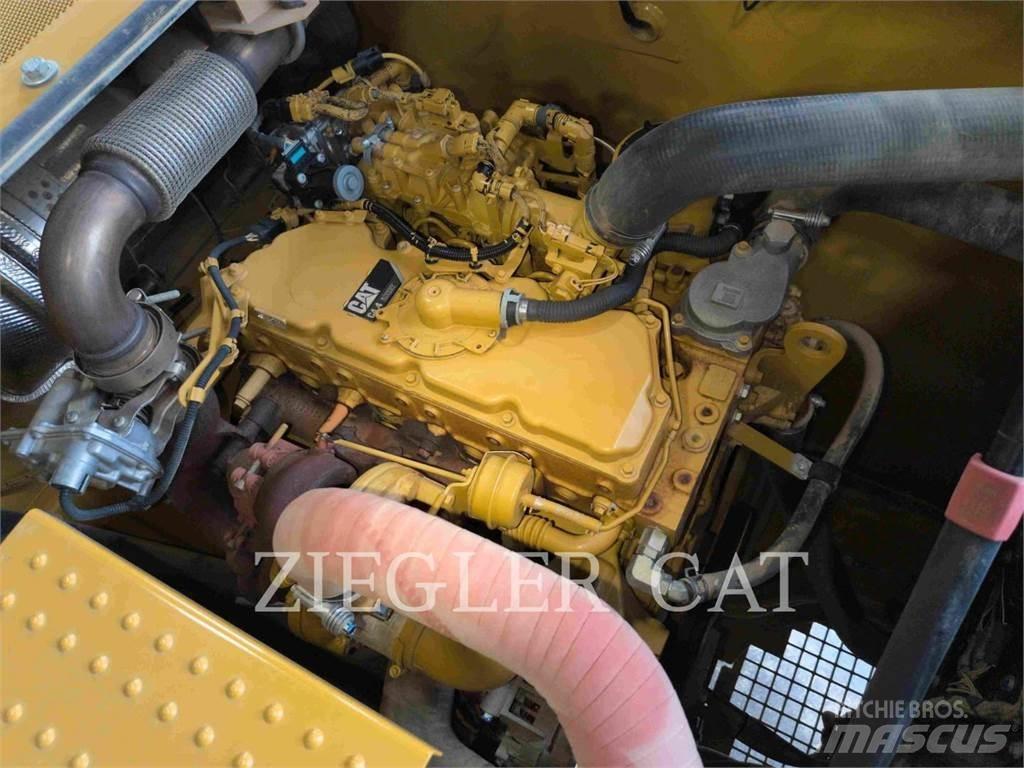 CAT 320 Rupsgraafmachines