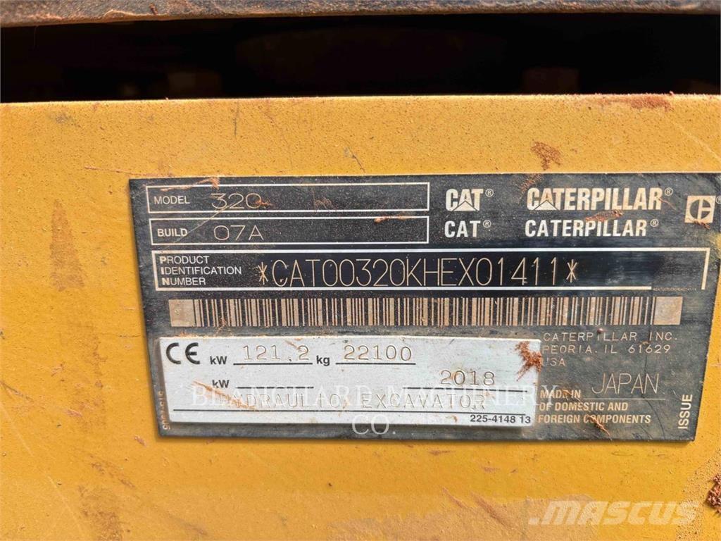 CAT 320 Rupsgraafmachines