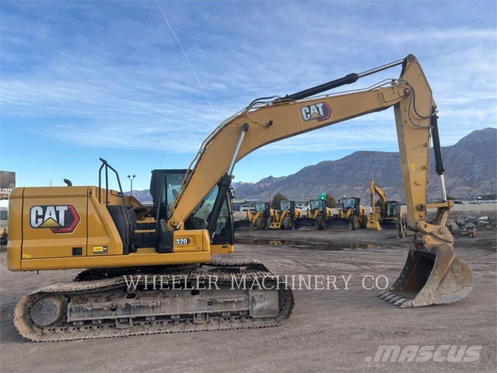 CAT 320 Rupsgraafmachines