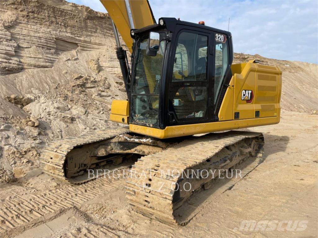 CAT 320 Rupsgraafmachines