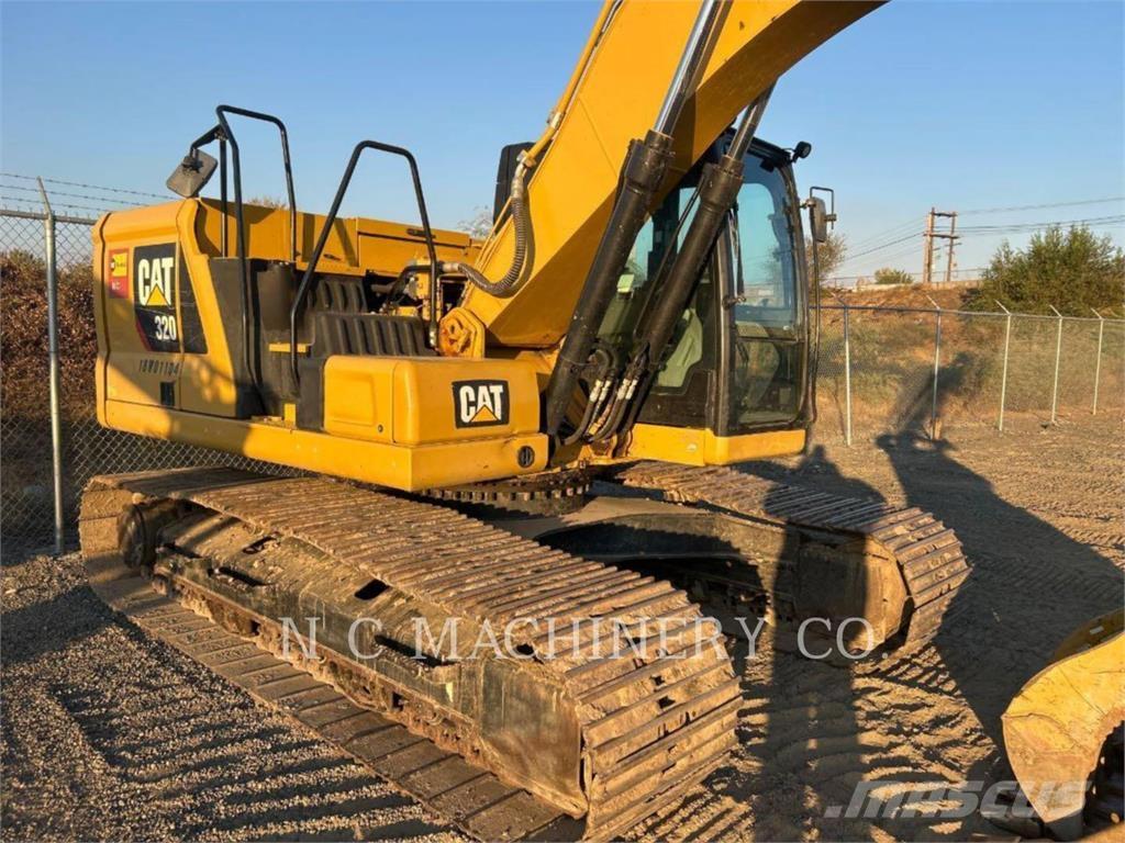 CAT 320 Rupsgraafmachines